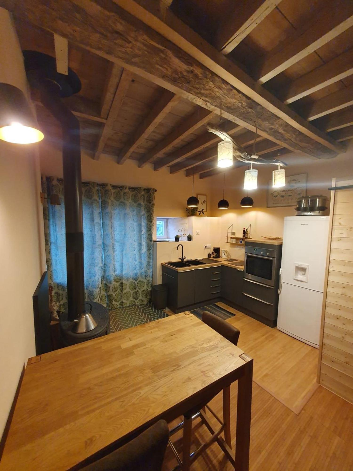 Repos 2 Etoiles Au Calme Pour Deux Lucy-sur-Cure Exterior photo